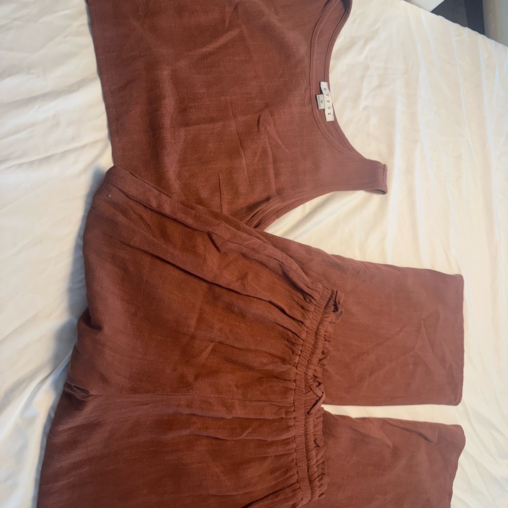 HYFVE Linen Blend Pant and Tank Set. Never worn. Great condition.